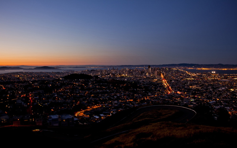 architecture, USA, aerial view, sunset, building, sky, high angle view, built structure, photo, San Francisco, 2K, illuminated, crowd, dusk, building exterior