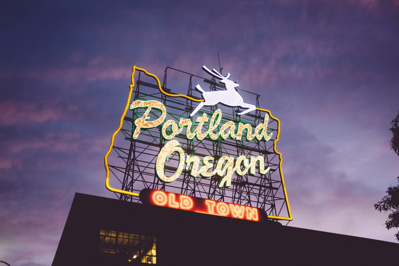 oregon, built structure, communication, no people, Oregon, text, diner, neon Light, Sign, public domain, western script, town, nightlife, building exterior
