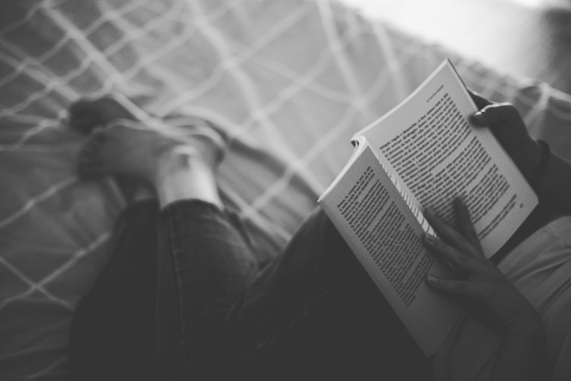 close-up, women, love, businessman, indoors, adult, hand, laptop, lying Down, study, photo, black And White, sat, leg, monochrome, business, learn, grayscale