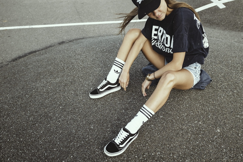 sat, street, style, one person, trainers, 4K, shoe, pose, real people, ground, girls, female, hairstyle, skateboard, sneakers, asphalt, casual clothing