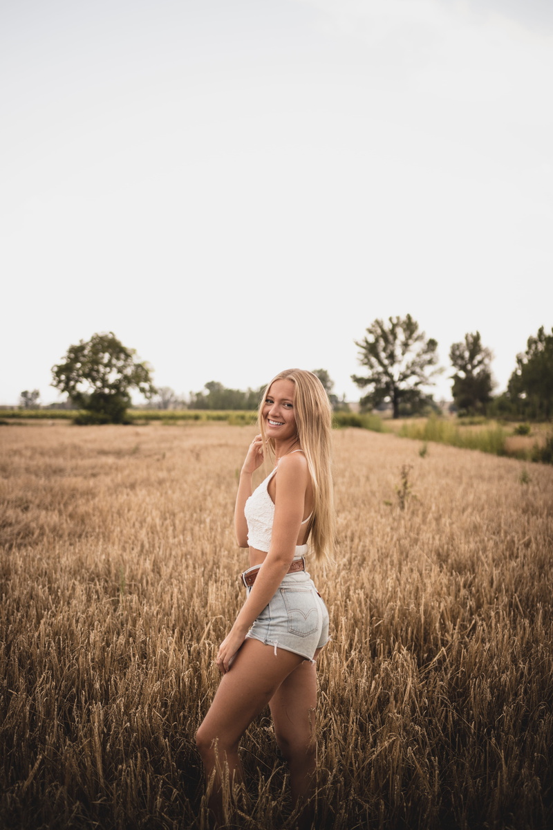 sun, tree, female, rural Scene, standing, smiling, beauty In Nature, short, model, caucasian Ethnicity, young Adult, freedom, enjoyment, sunlight, beautiful