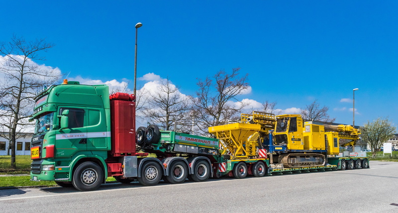 drilling, commercial land vehicle, blue, street, car, mode of transportation, sunny, construction Industry, cargo Container, motor vehicle, driving, land Vehicle