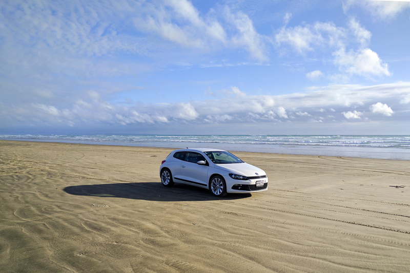 horizon over water, road trip, travel, mode of transportation, 4K, landscape, cloud - sky, motor vehicle, cars, land, beach, water, sandy beach, sky, sand