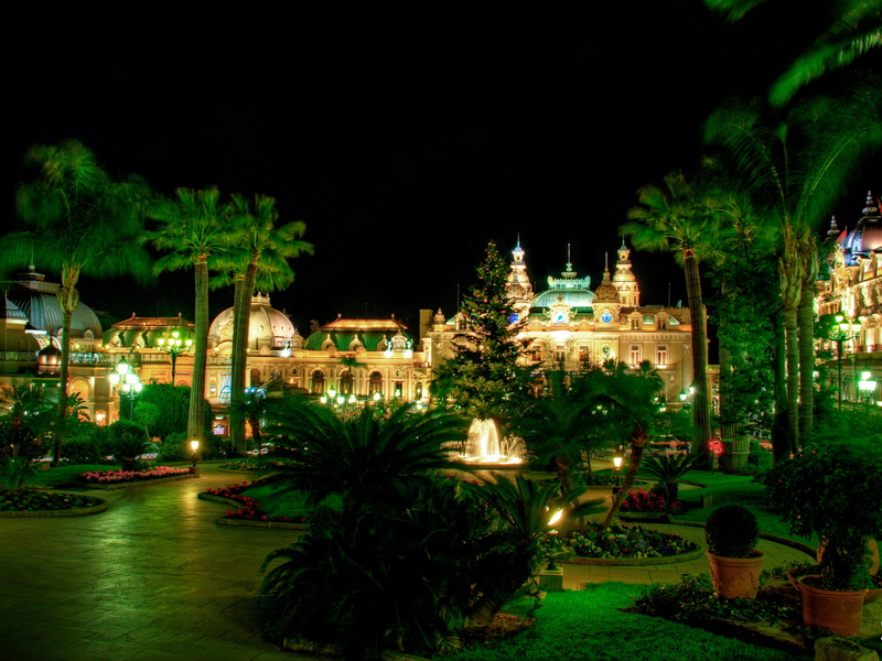 1080P, Monaco, fountain, tree, Palace, lights, flowers, lawn, night, greens, Monte Carlo Casino, track, the bushes, palm trees, garden, design