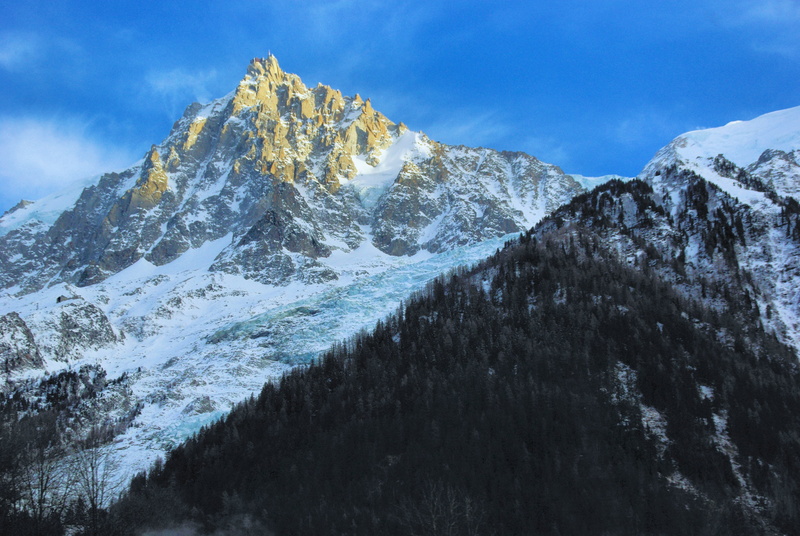 environment, mountain range, beauty in nature, mountain peak, outdoors, tree, winter, aiguille du midi, plant, cold temperature, snow, formation, coniferous tree
