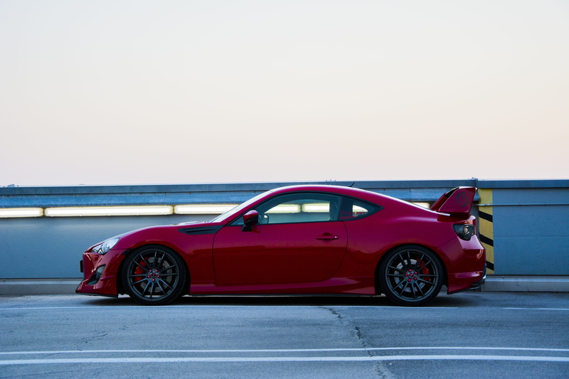red, nature, side view, day, 5K, motor vehicle, copy space, motion, wall, accidents and disasters, lights, gt, classy, no people, sports car, land vehicle