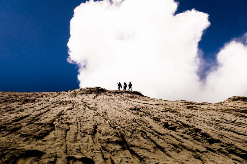 real people, leisure activity, beauty in nature, feelingsmall, outdoors, travelling, landscape, mountain, nature, explore, men, land, bromo, day, arid climate