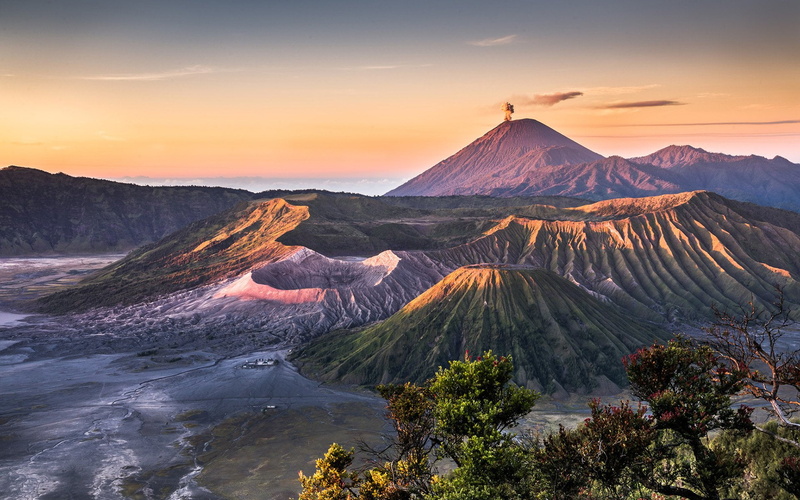 non-urban scene, plant, volcano, outdoors, land, travel destinations, mountain peak, beauty in nature, no people, volcanic crater, nature, landscape, geology