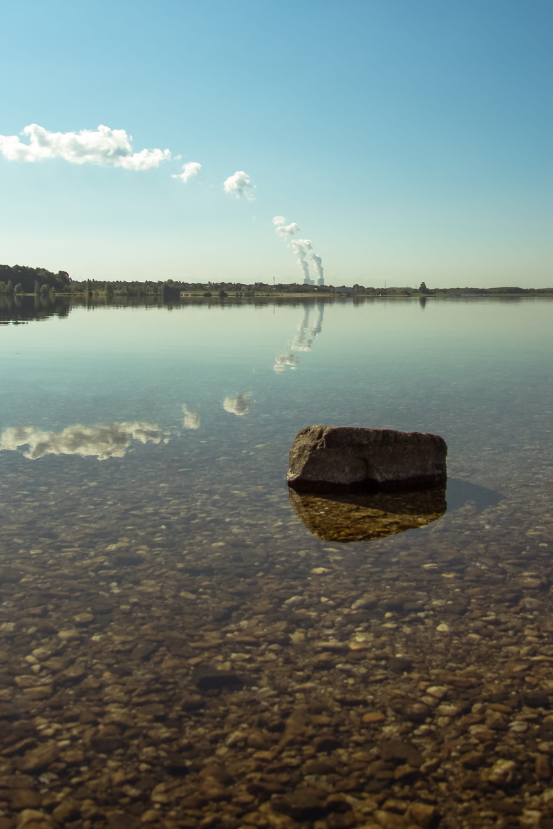 cloud - sky, land, Clouds, reflection, Stone, non-urban scene, rock, Smoke, shallow, beauty in nature, trees, Lake, brown, sea, bank, sky, water, landscape