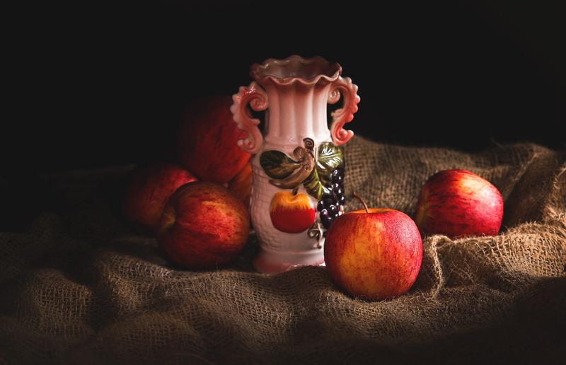 wellbeing, decoration, confection, fruit, red apples, low light, no people, close-up, indoors, color, studio shot, orange, beside