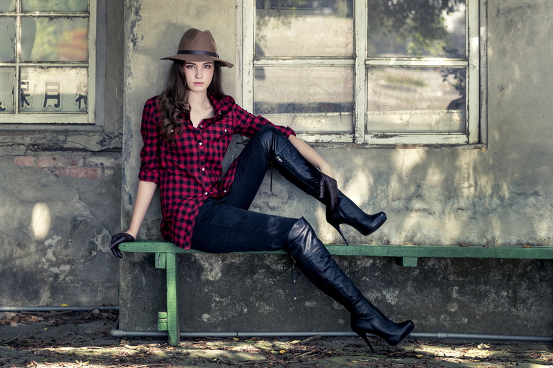 looking at camera, red, bench, outdoors, black, model, young women, women, shirt, boots, clothing, dress, one person, portrait, sitting, 4K, full length