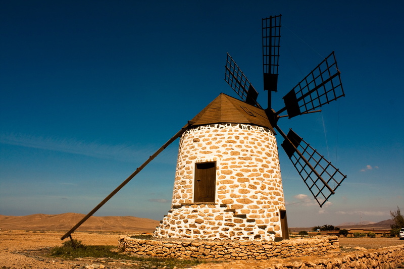 sky, environmental conservation, concrete, tower, traditional windmill, fuel and power generation, sunlight, tefia, architecture, outdoors, brown, 2K