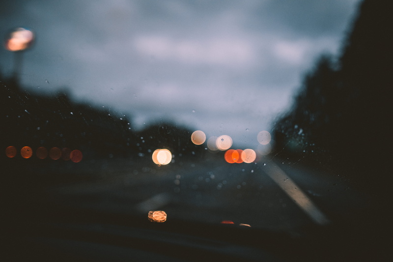 dof, light, car, storm, sky, blue, yellow, outdoors, highway, city, defocused, dusk, rain, windscreen, rain drop, depth of field, bokeh, reflection, travel