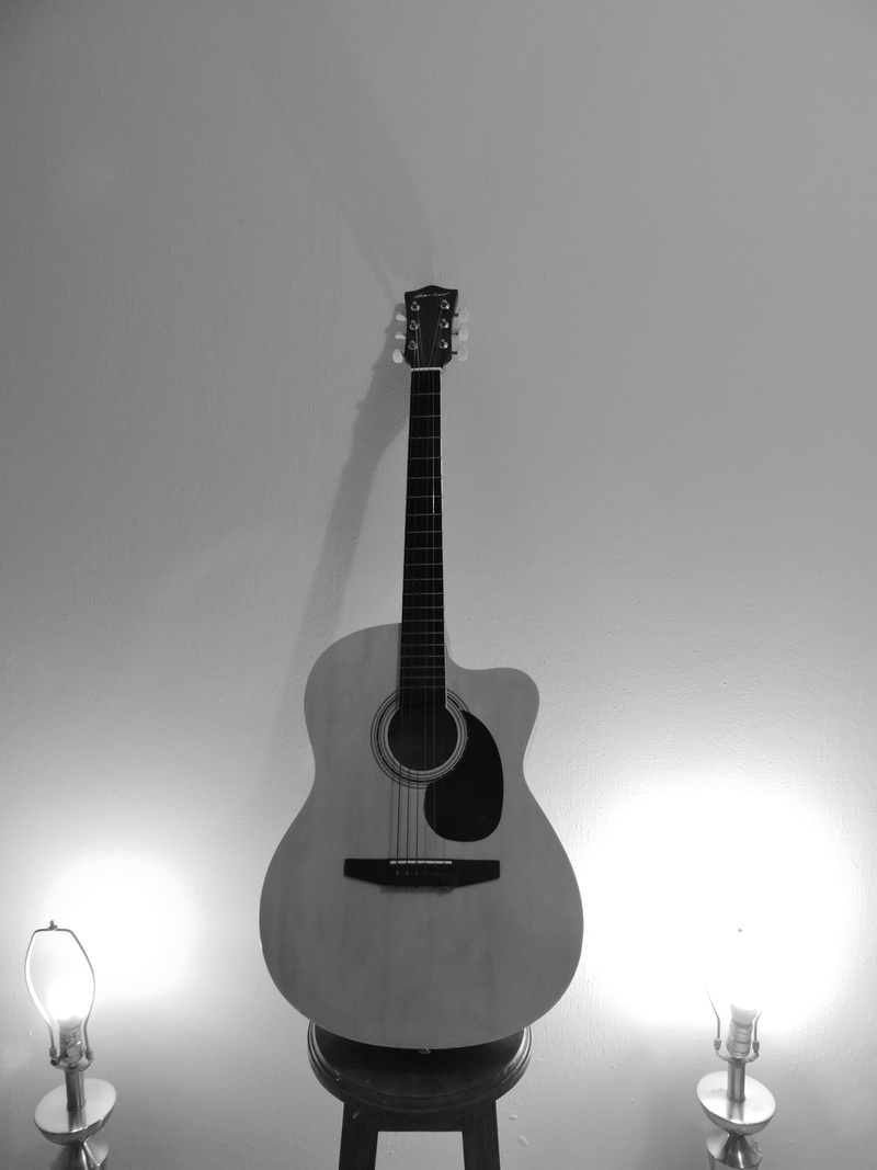 tuxtla gutiérrez, shadow, indoors, rock, string instrument, copy space, arts culture and entertainment, wood, 4K, sound, electric lamp, single object