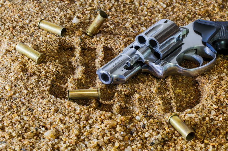 wallpaper., five-charging, Taurus, gun, revolver, trail, pistol, ammunition, 5K, drum, amber sand, blur, firearms, the camouflage equipment, melee, bokeh