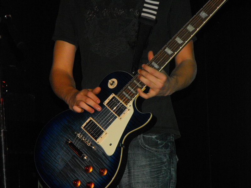 instrument, rock, song, music, classic, perform, artist, strings, rocker, tone, solo, entertainment, holding, indoors, band, bass, bass guitar, musical equipment