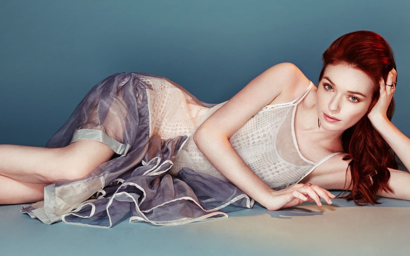 front view, Redhead, beautiful woman, Eleanor Tomlinson, young women, portrait, dyed red hair, hair, one person, studio shot, 1080P, beauty, hairstyle