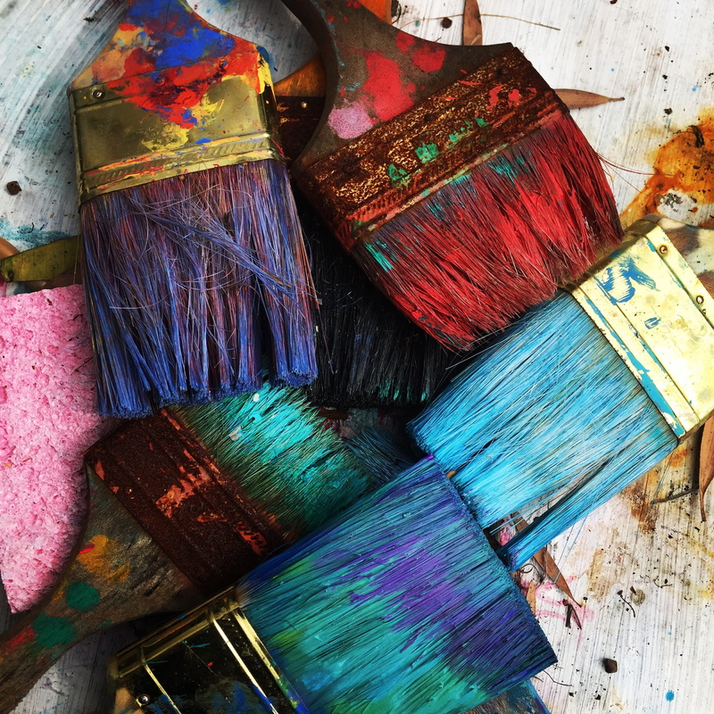 color, group of objects, photo, close-up, colourful, creativity, messy, art and craft equipment, day, paint brushes, 1080P, still life, no people, colorful