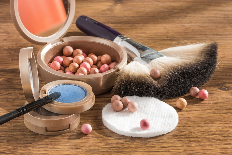 accessories, container, make-up, eye painting, group of objects, shadows, table, brush, facial Mask - Beauty Product, fashion, household equipment, relaxation