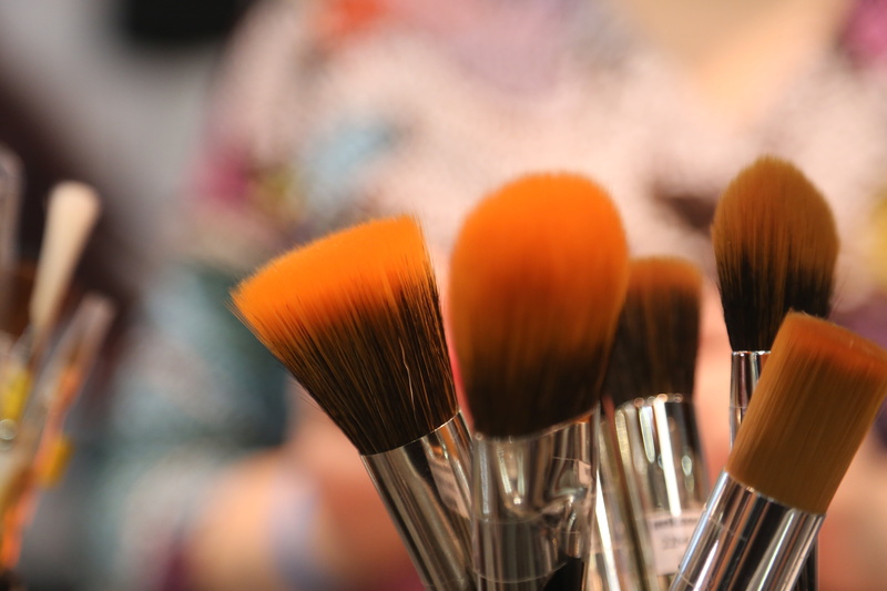 brush, fine art painting, 5K, paintbrush, gray, extreme close-up, art and craft, close-up, make-up, focus on foreground, indoors, art and craft equipment