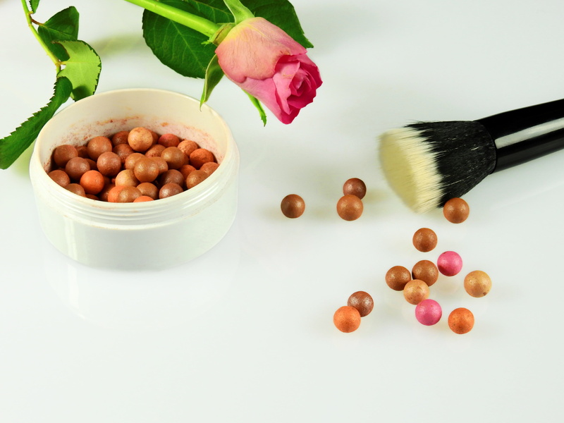 choice, plant part, variation, bowl, makeup, beauty, schmink brush, schmink, color, leaf, food and drink, beads, flowering plant, table, studio shot, blossom