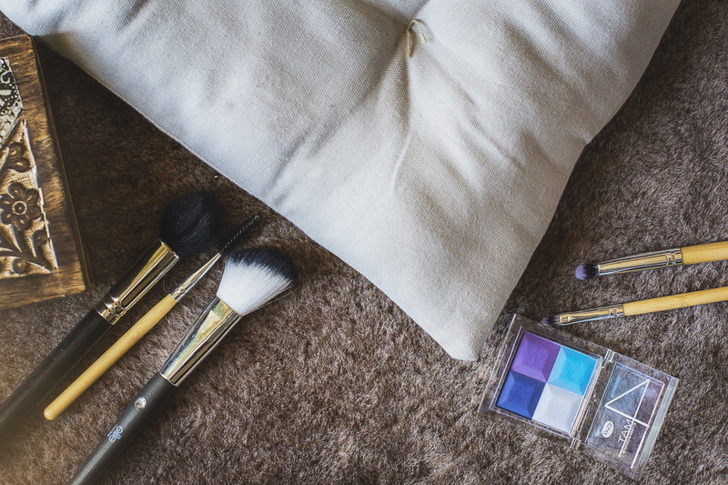 paper, makeup, work tool, cushion, paintbrush, to, beside, creativity, craft, art and craft, diy, the background, directly above, close-up, indoors, Brush