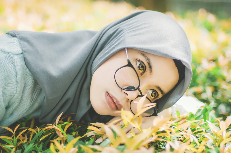 confetti, girl, photography, wearing, human face, relaxation, face, food, person, portrait, lifestyles, gray, glasses, clothing, sweets, nature, blossom