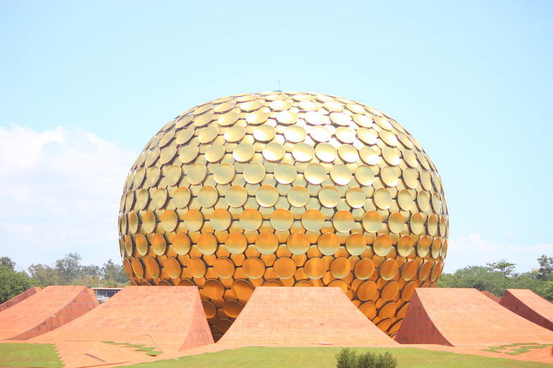 symbol, region, sunlight, sphere, low angle view, india, pondicherry, sky, 5K, built structure, stress, pattern, no people, nature, wall - building feature