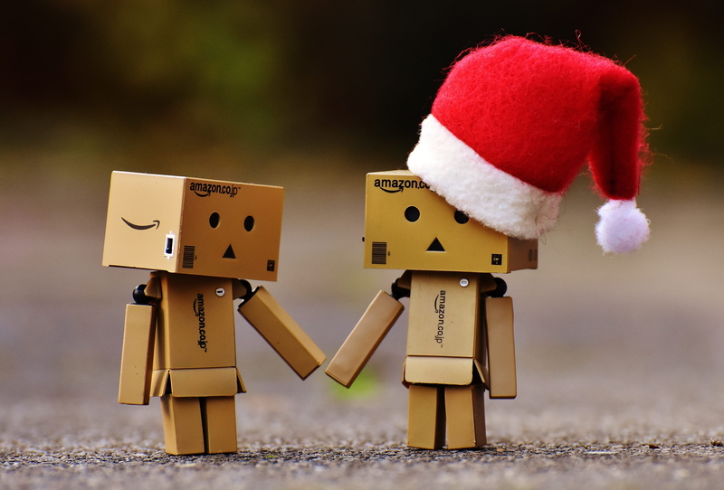 man, box, Danbo, childhood, hand in hand, indoors, toy, Christmas, togetherness, art and craft, wood - material, 4K, red, valentines day, no people, small
