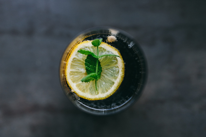 no people, ice, 4K, lemon, close-up, appetizer, glass, slice, fruit, directly above, refreshment, food and drink, citrus Fruit, kitchen, freshness, herb