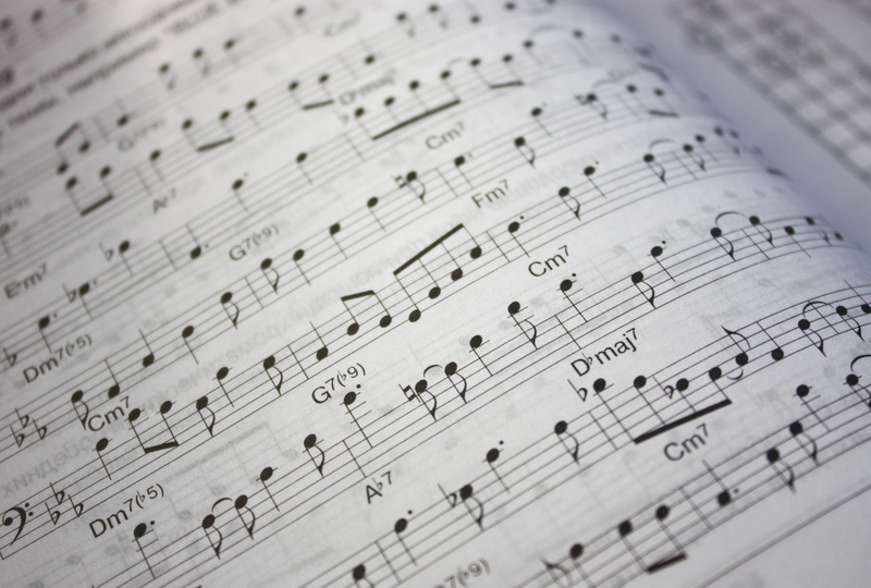 education, musical instrument, Sheet Music, Paper, page, note, indoors, no people, play, classical music, selective focus, guitar, game, musical note, Sheet