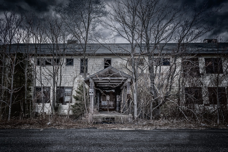 obsolete, history, building exterior, day, bare tree, 5K, outdoors, old, decline, no people, damaged, nature, hunted, run-down, architecture, haunted house