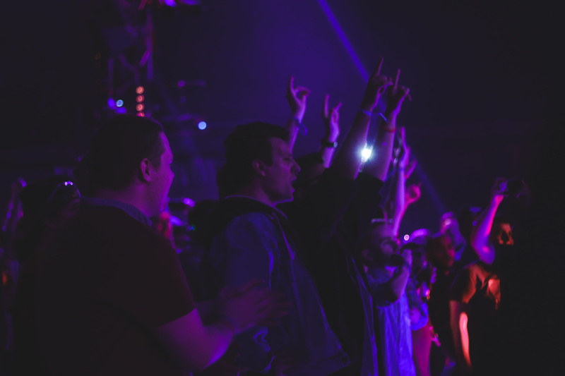 young adult, audience, music, london, rave, group of people, 50mm, young women, happiness, adult, positive emotion, cheer, purple, canon, arts culture and entertainment