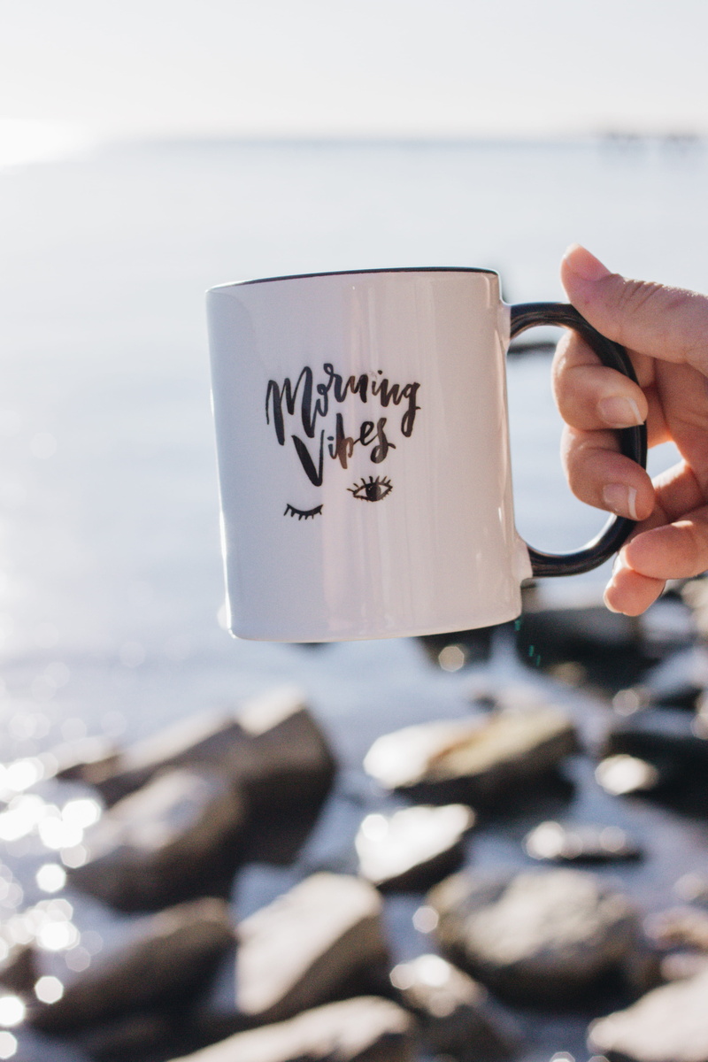 day, body part, selective focus, person, water, unrecognizable person, communication, morning, text, nature, real people, 4K, human body part, one person