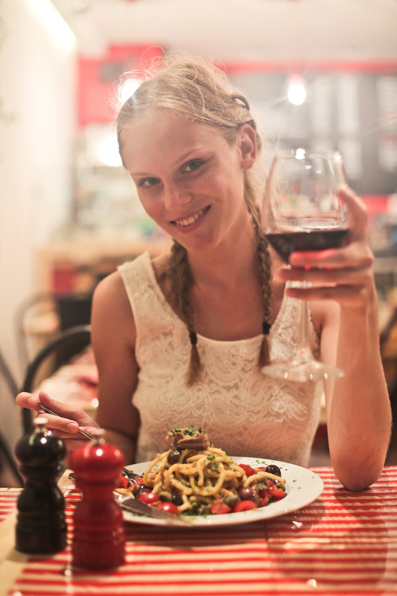pasta, 25-30 year old, emotion, one person, young, one, cheerful, sweater, blond hair, leisure, gourmet, Wine, hairstyle, Adult, 2K, Portrait, Face, drinking