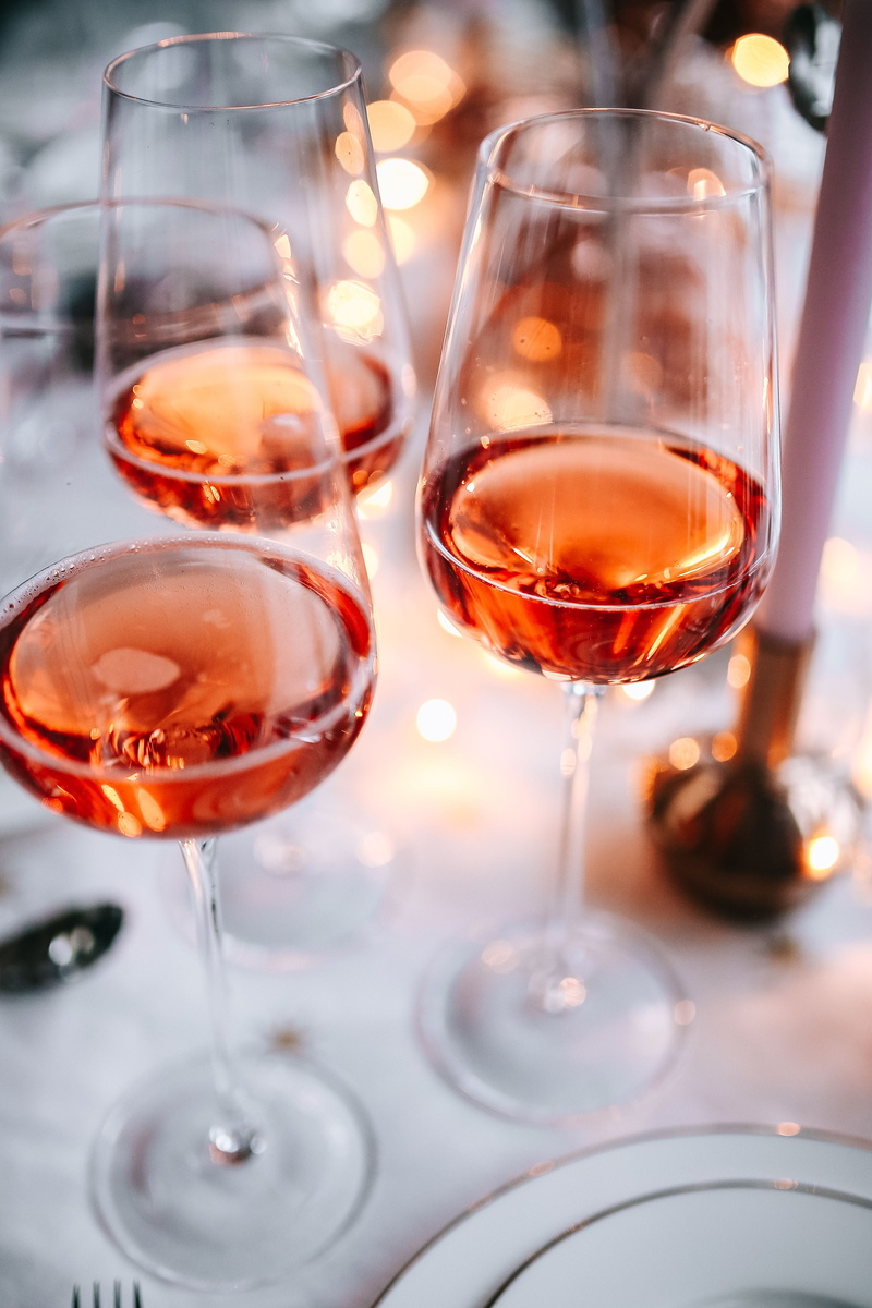 wine, elegance, transparent, plates, glass, glass - Material, decorations, drinking Glass, celebration, refreshment, no People, household equipment, food and drink