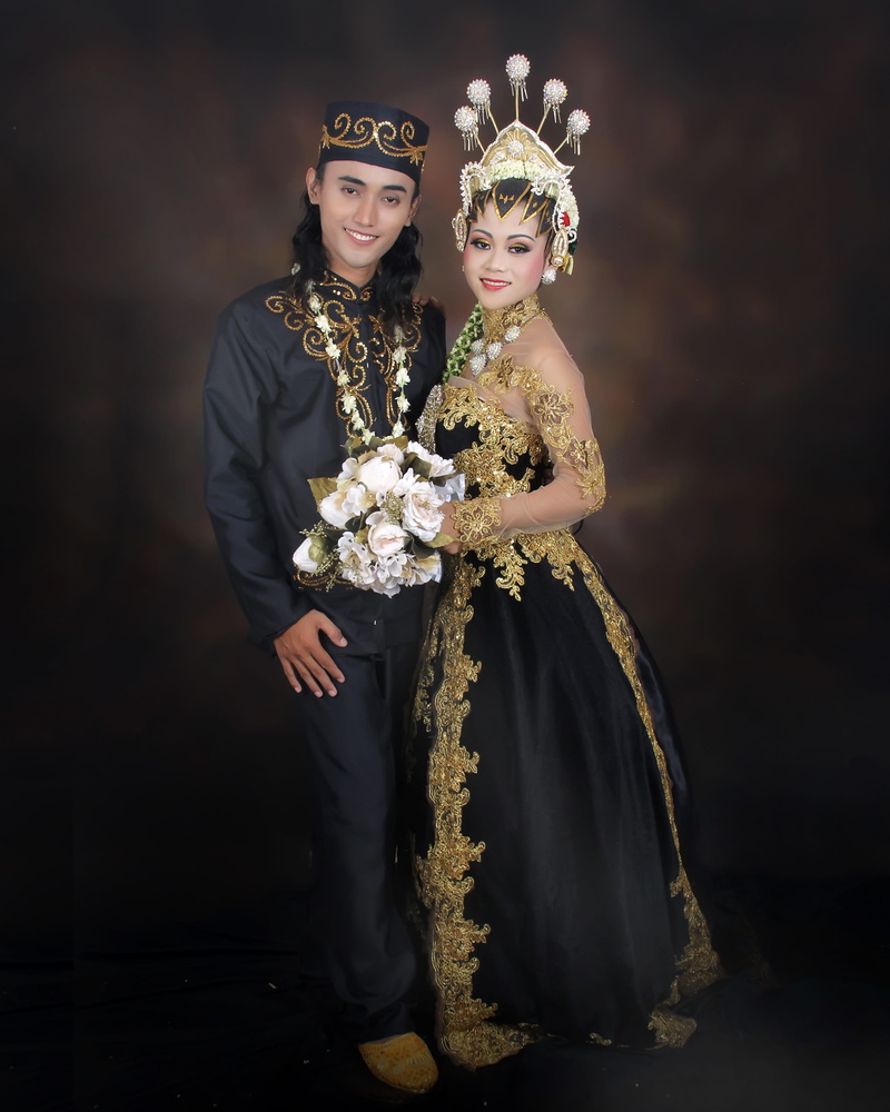 married, event, beauty, indoors, clothing, wedding, girl, young women, marriage, male, costume, person, couple, looking at camera, fashion, engagement