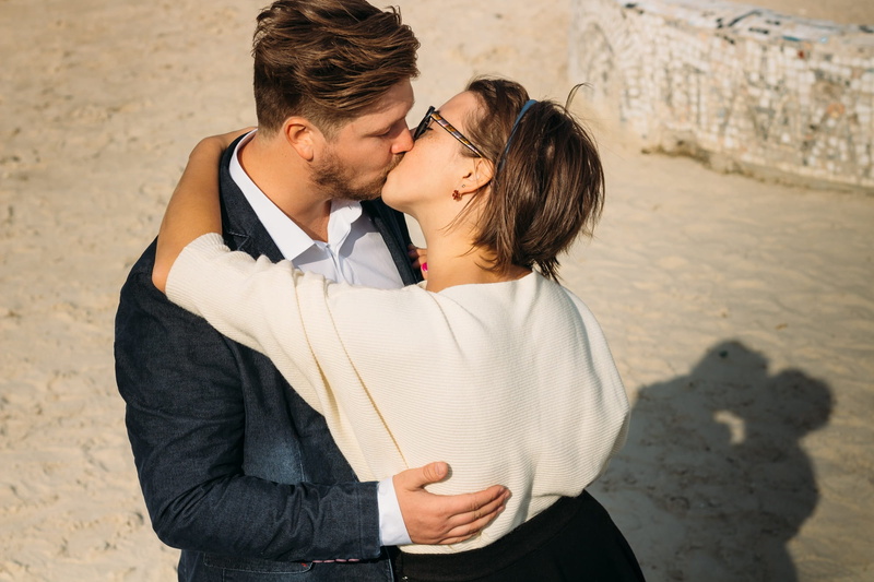 hairstyle, young couple, adult, emotion, wife, embracing, two people, people, bonding, 1080P, kiss, love, couple - relationship, standing, date, young adult