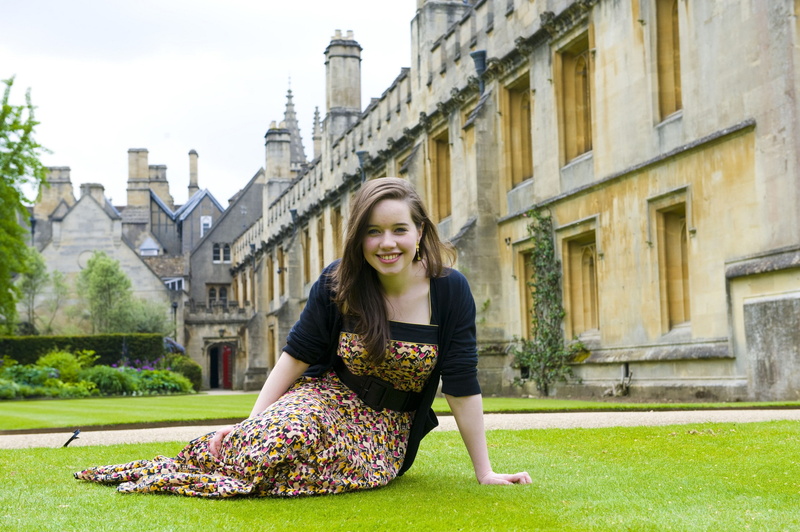 Anna Popplewell, women, depth of field, women outdoors, brunette, actress, 2K