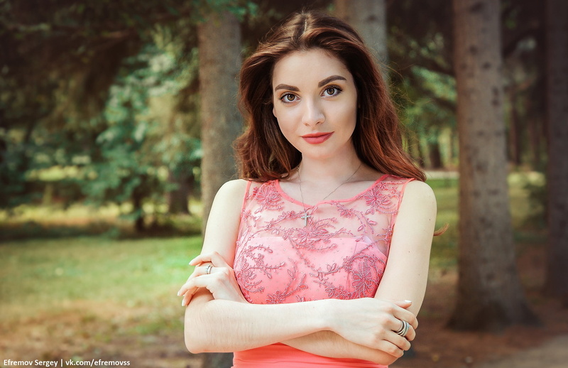 lifestyles, smirk, Sergey Efremov, Valeria, hair, young adult, casual clothing, dress, hairstyle, beauty, young women, 1080P, arms crossed, brown eyes