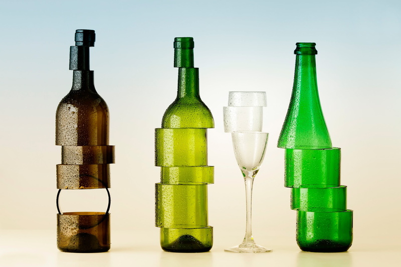 three objects, small group of objects, 1080P, no people, brown, water drops, group of objects, sliced, food and drink, creativity, glass, studio shot