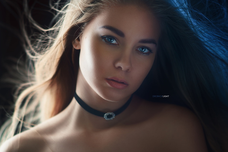 adult, close-up, women, long hair, human hair, studio shot, hair, tanned, black background, jewelry, teenager, one person, hairstyle, bare shoulders, choker