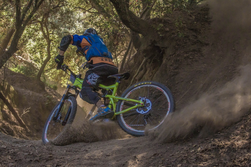 leisure activity, skill, crash helmet, cycling, soil, people, dirt, men, adventure, forest, riding, sports Race, tree, mountain Bike, mountain, speed, extreme Sports