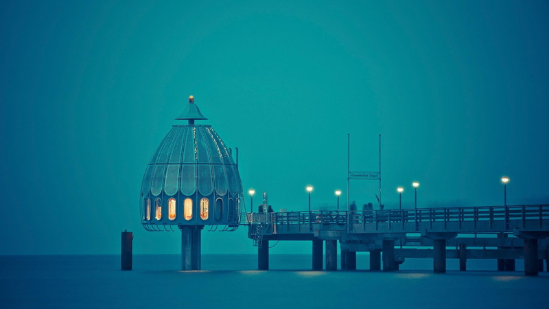tower, building, lighting equipment, water, diving gondola, clear sky, copy space, diving, built structure, baltic sea, diving bell, pier, outdoors, sky