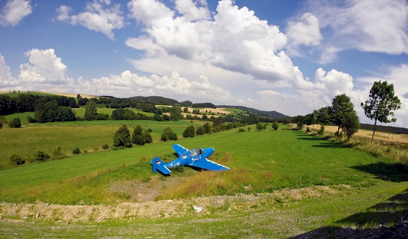 distant, idyll, non-urban scene, dom, look further, sun, no people, field, scenics - nature, distant view, trees, outdoors, land, green color, 2K, landscape