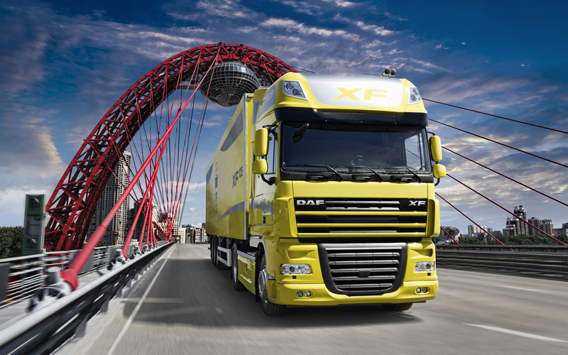 day, the way forward, urban Scene, blue, 105, outdoors, road, gray, highway, sky, DAF, speed, Bridge, yellow, connection, Truck, famous Place
