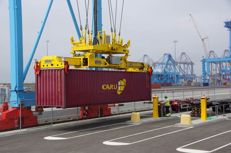lifting, cargo crane, nature, port, 5K, faucet, ship, architecture, transportation, loading, logistics, rotterdam, crate, cargo, unloading, industry, business
