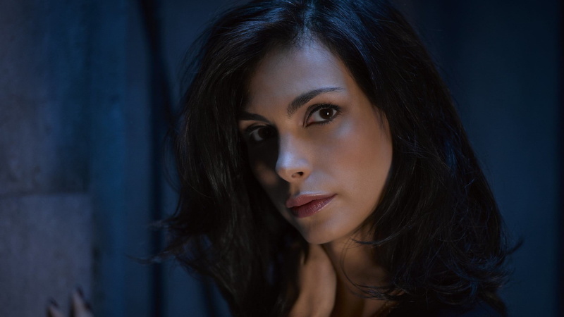 headshot, beautiful woman, young women, top, long hair, beauty, focus on foreground, adult, actress, black, black hair, portrait, brunette, 1080P, indoors