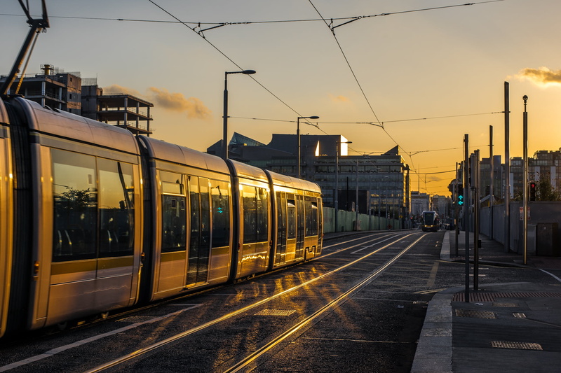 silver train, bounce, sony a7, urban, geotagged, sunset, f1.4, travel, leading  light, ireland, europe, 1080P, dublin, railroad Station Platform, railroad Track