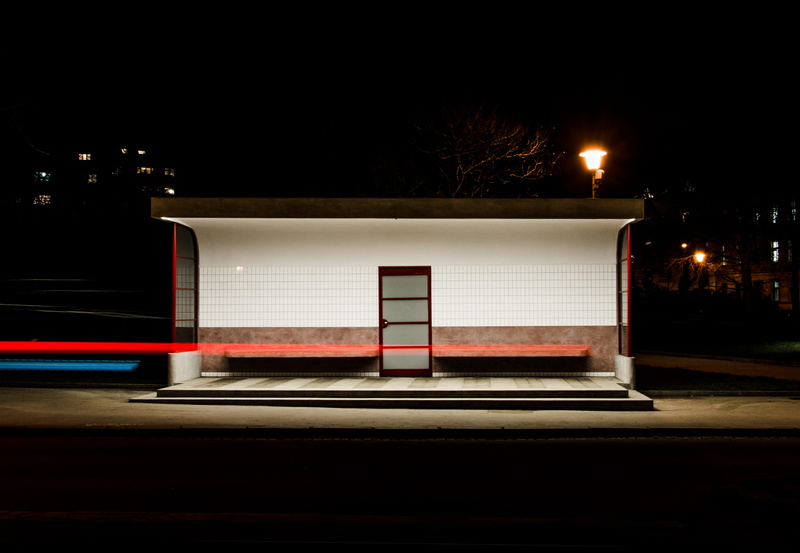 bench, blurred motion, shed, speed, 5K, built structure, bus station, obilní trh, urban, bus stop, lighting equipment, solitude, door, long exposure, architecture